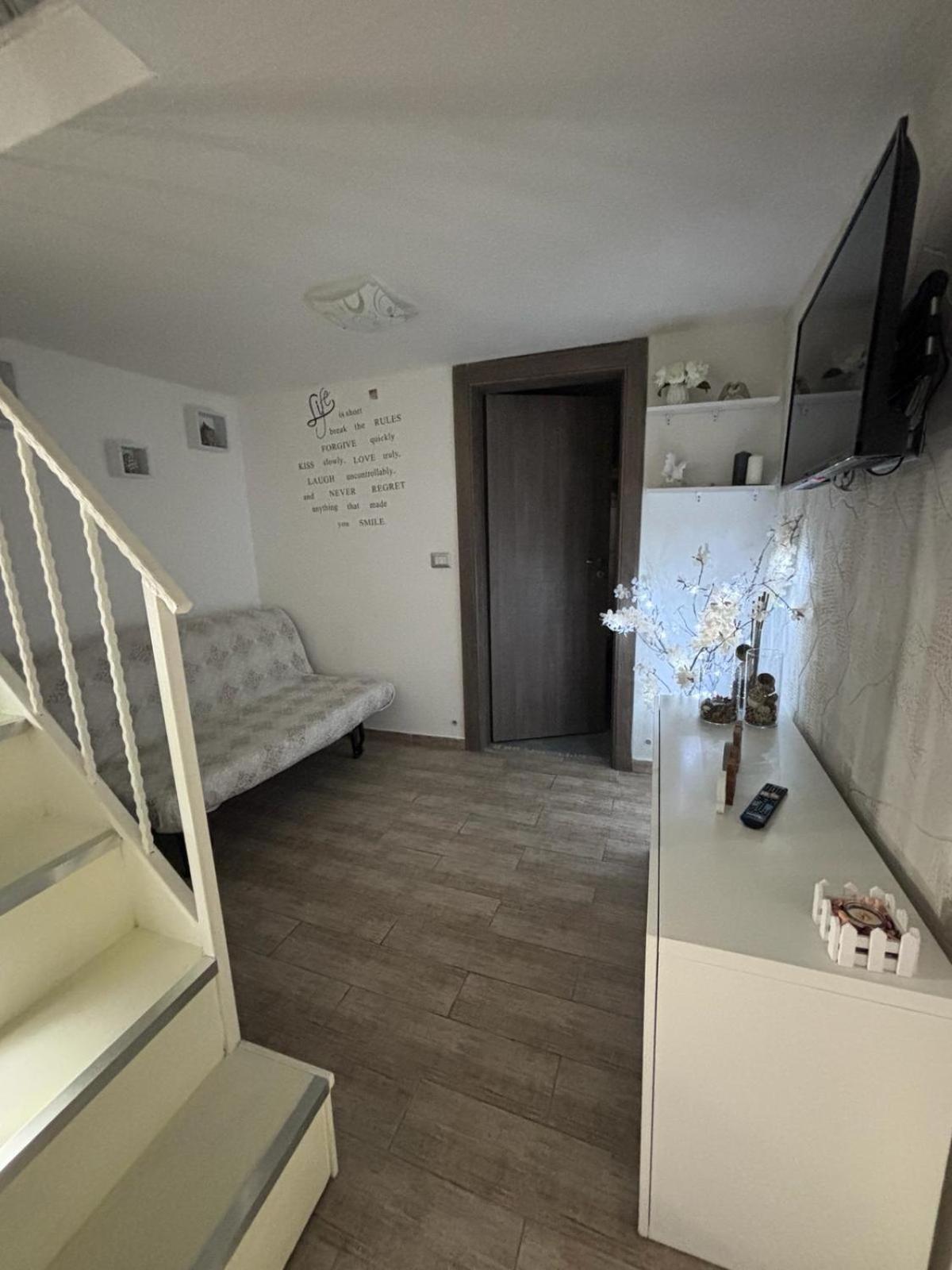 La Casa Di Zia Raf Apartman Nápoly Kültér fotó