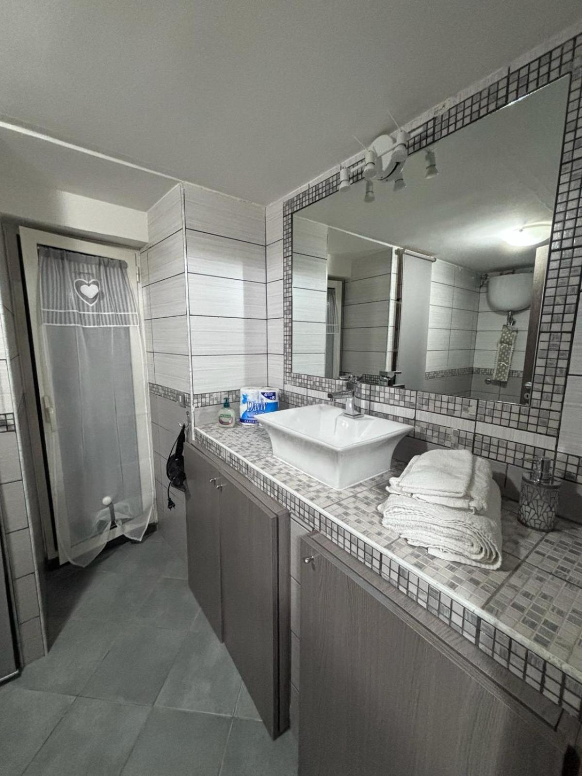 La Casa Di Zia Raf Apartman Nápoly Kültér fotó